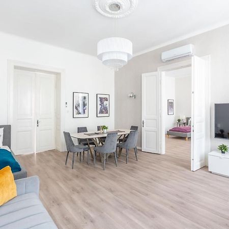 Exclusive Downtown Apartment In The Heart Of Budapest Extérieur photo