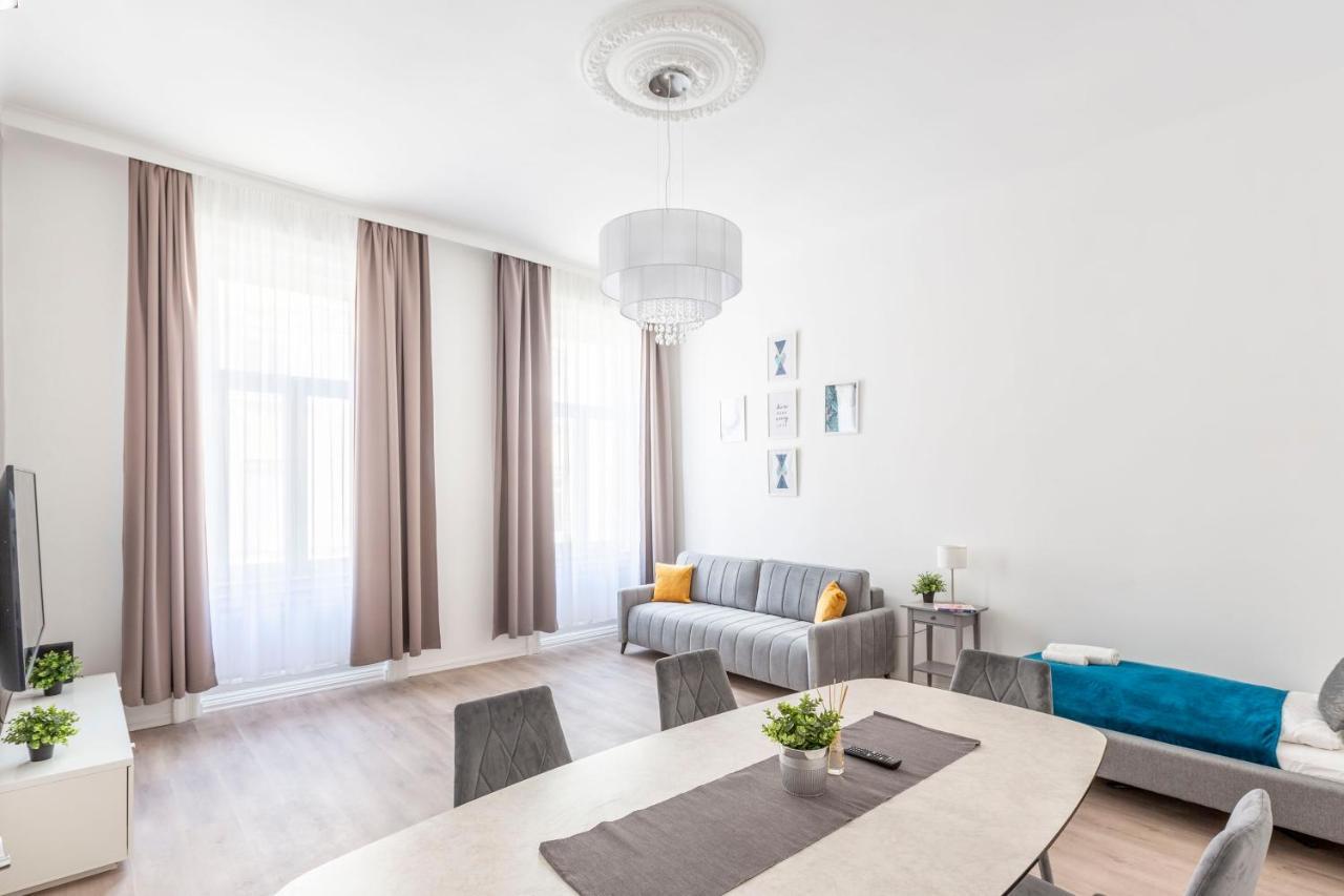 Exclusive Downtown Apartment In The Heart Of Budapest Extérieur photo