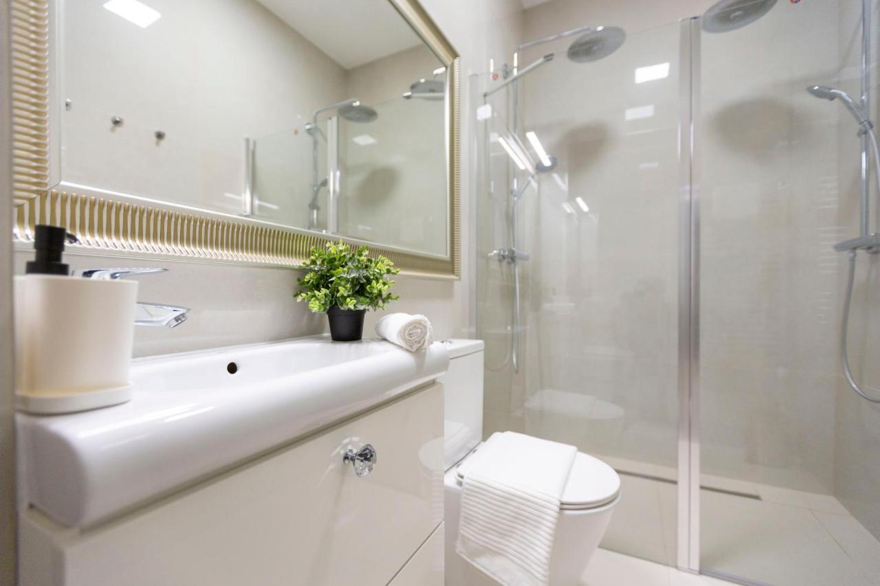 Exclusive Downtown Apartment In The Heart Of Budapest Extérieur photo