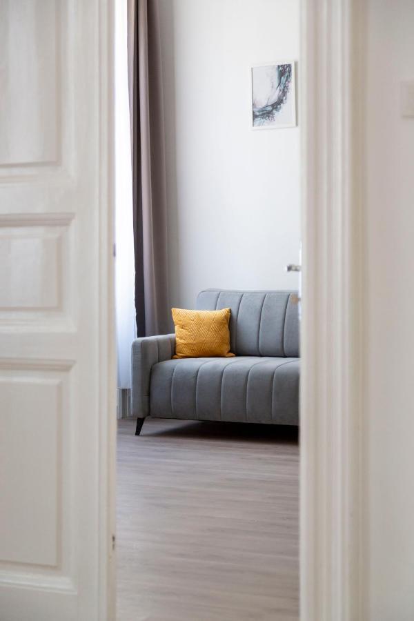 Exclusive Downtown Apartment In The Heart Of Budapest Extérieur photo
